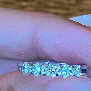 1ct Hearts on Fire Platinum 5 stone ring 7.25